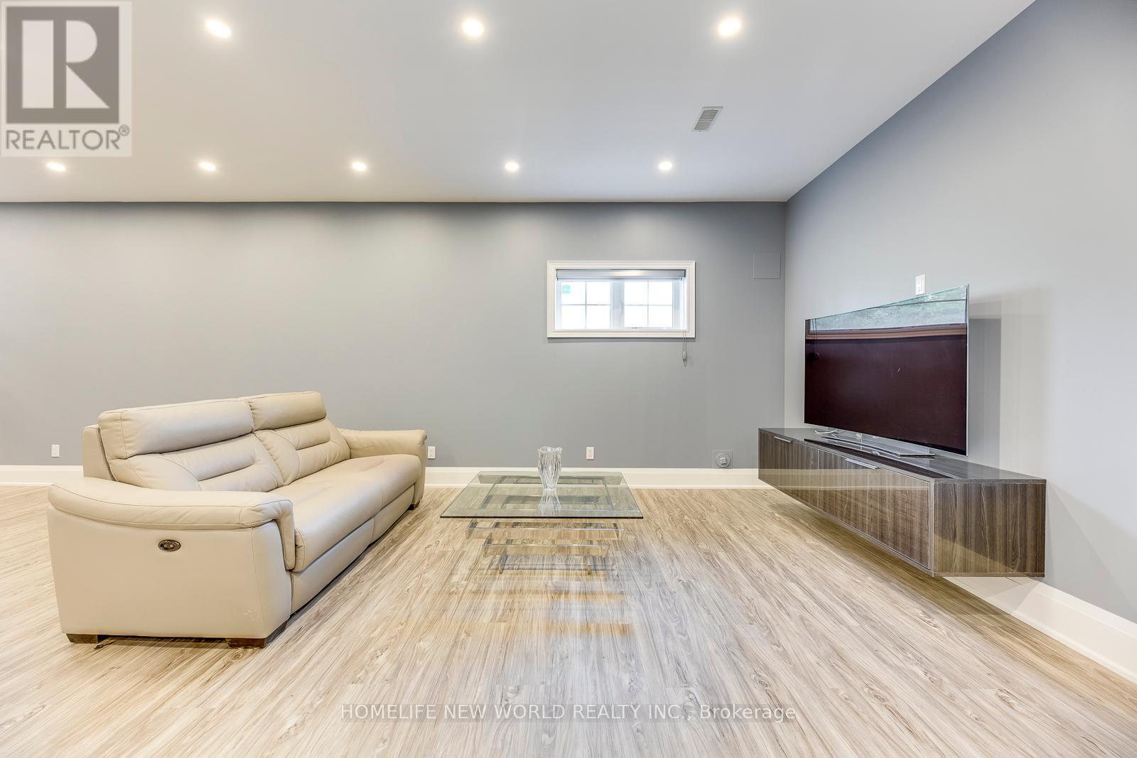 349 Torrey Pines Road, Vaughan, Ontario  L4H 3X3 - Photo 34 - N12251471