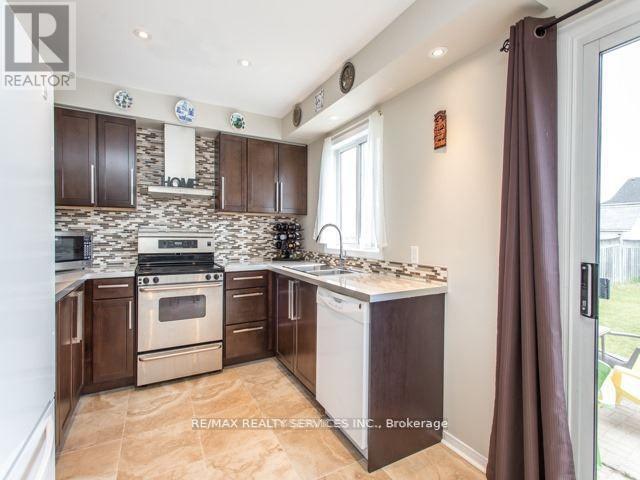 Property at 7067 FRONTIER RIDGE image 3