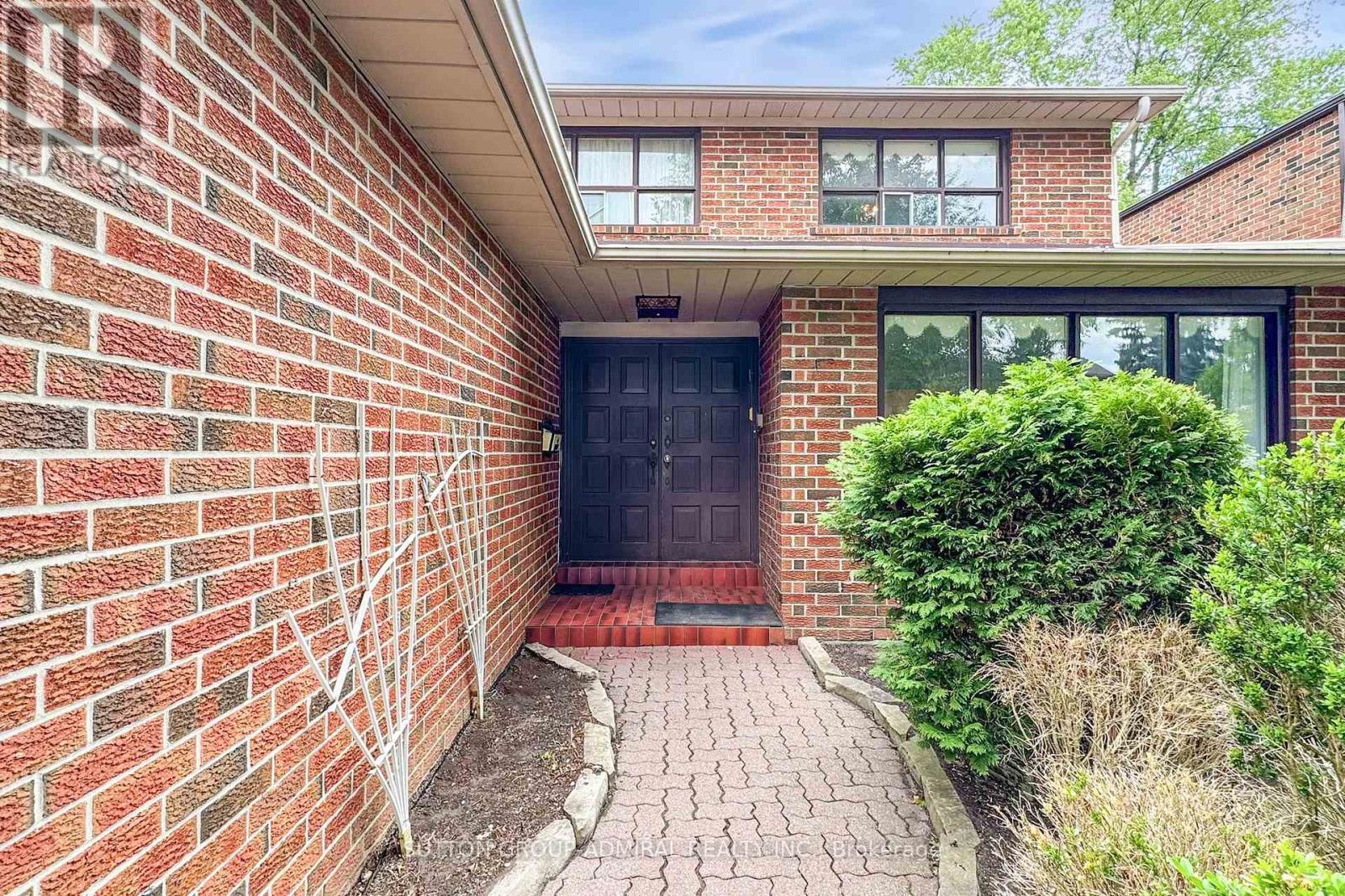 Property at 35 NEVADA AVENUE image 4