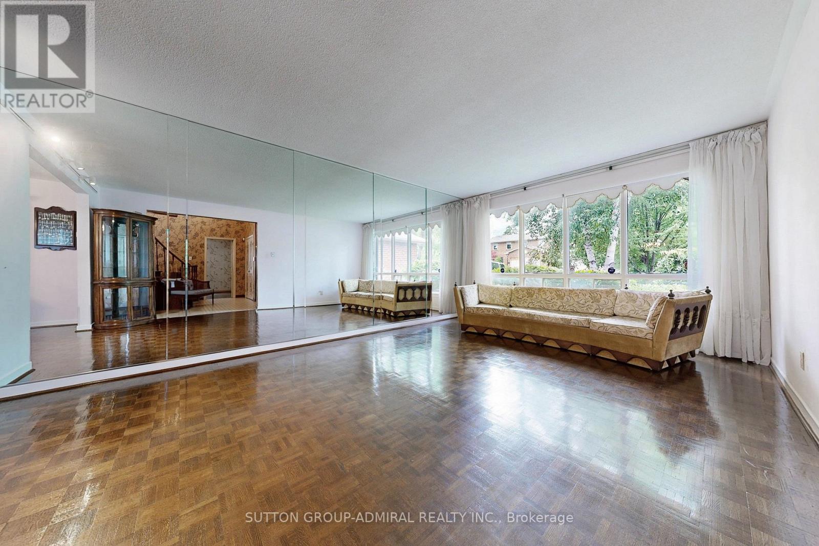 Property at 35 NEVADA AVENUE image 5
