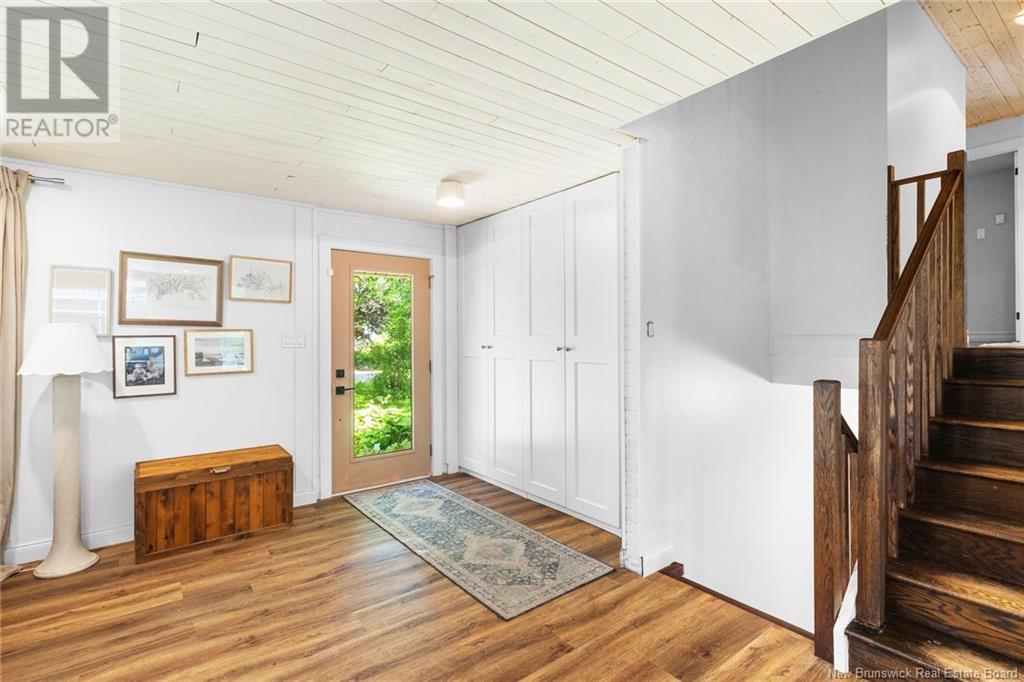 Property at 98 Nicholson Crescent image 4