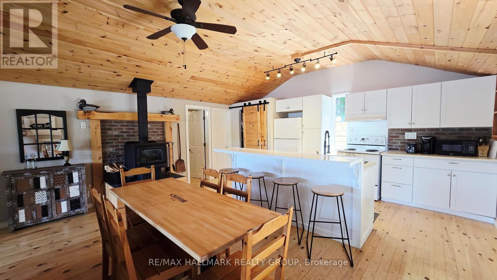 4614 Northwoods Drive, Ottawa, Ontario  K0A 3M0 - Photo 21 - X12251522