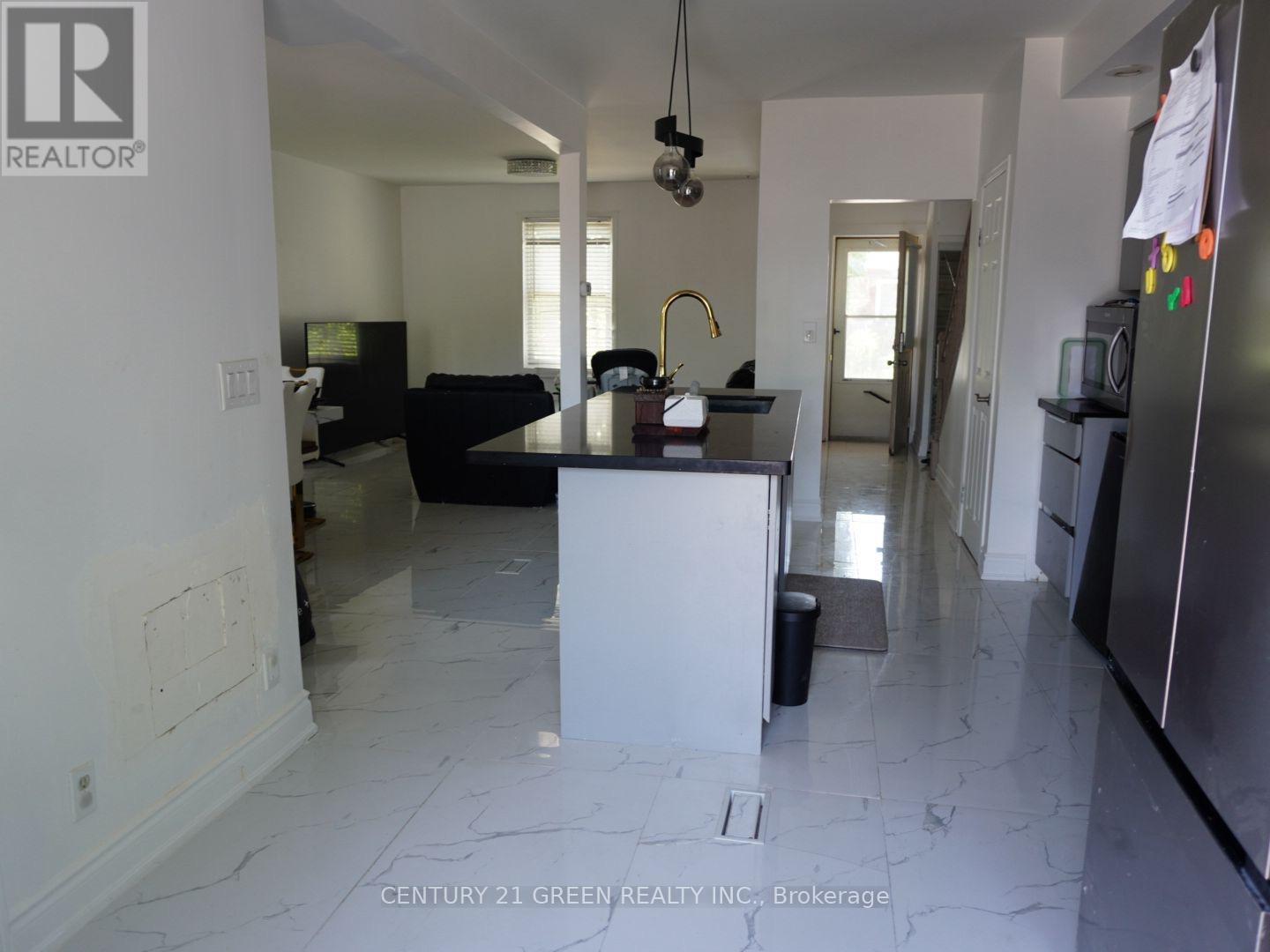 43 Dalkeith Avenue, Hamilton, Ontario  L8L 3J3 - Photo 8 - X12244114