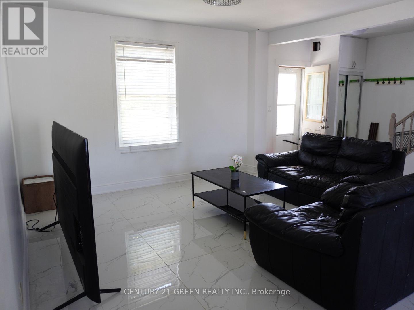 43 Dalkeith Avenue, Hamilton, Ontario  L8L 3J3 - Photo 6 - X12244114