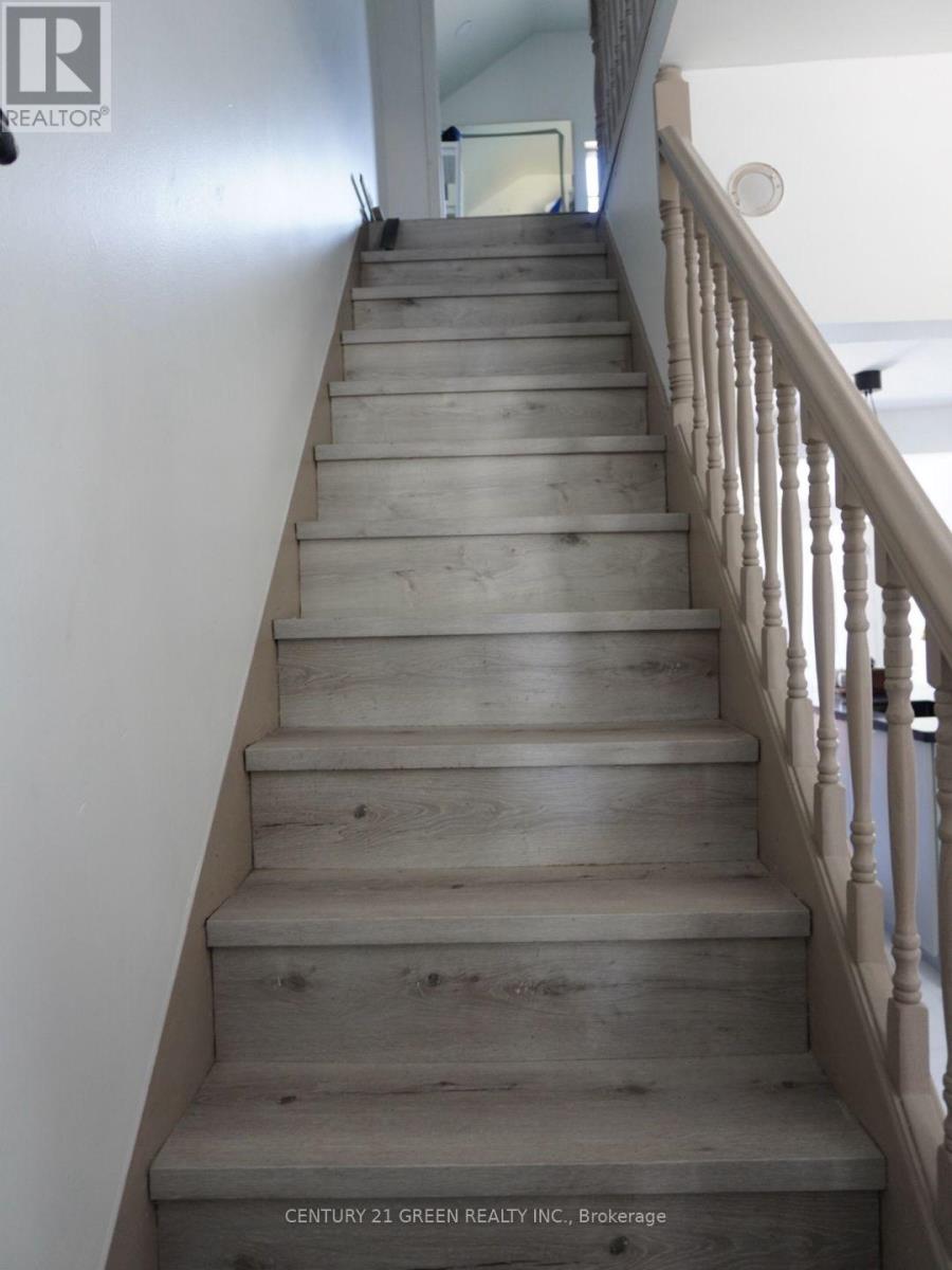 43 Dalkeith Avenue, Hamilton, Ontario  L8L 3J3 - Photo 7 - X12244114