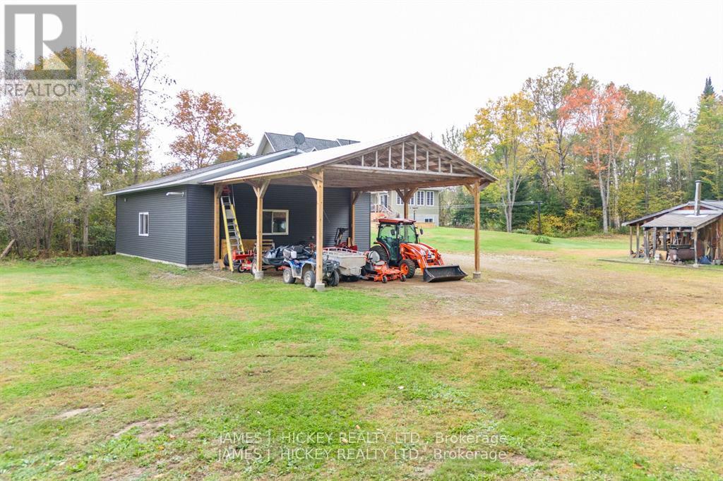 44a Main Street, Laurentian Hills, Ontario  K0J 1J0 - Photo 39 - X12251556