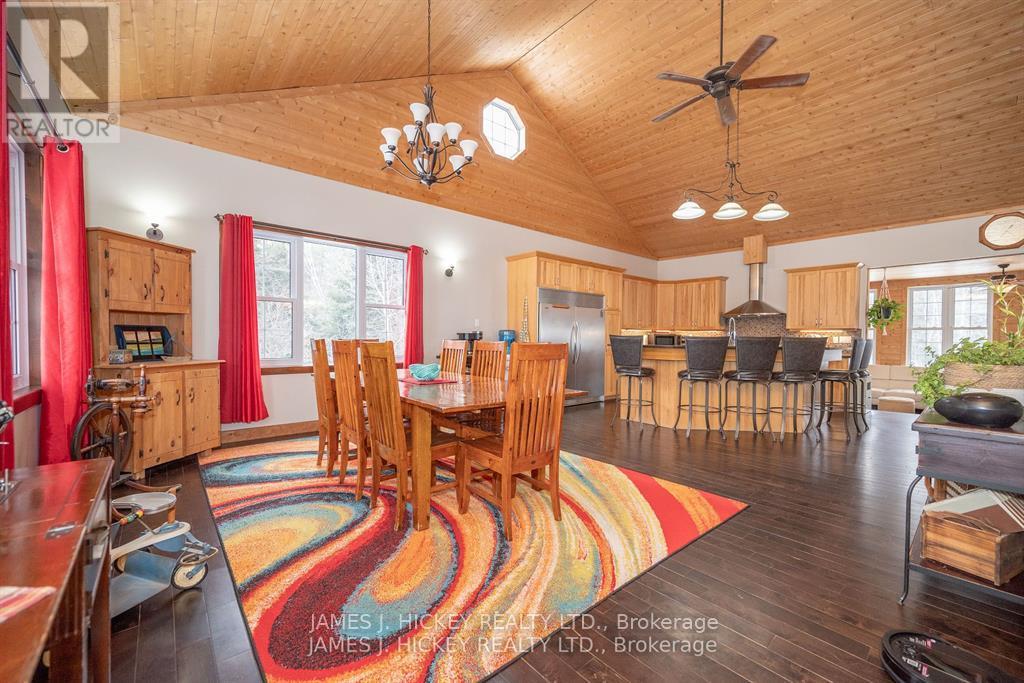 44a Main Street, Laurentian Hills, Ontario  K0J 1J0 - Photo 4 - X12251556