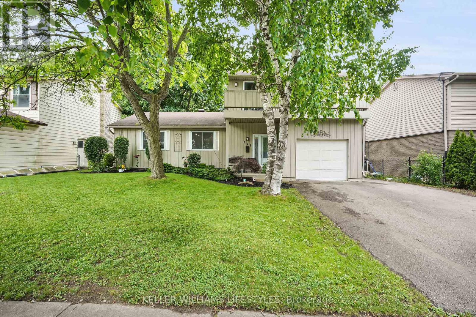 Property at 608 VILLAGE GREEN AVENUE image 2