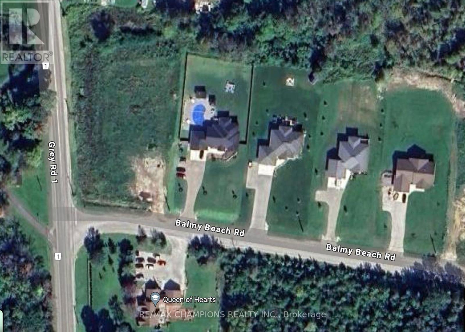 106 Balmy Beach Road, Georgian Bluffs, Ontario  N4K 5N4 - Photo 2 - X12251555