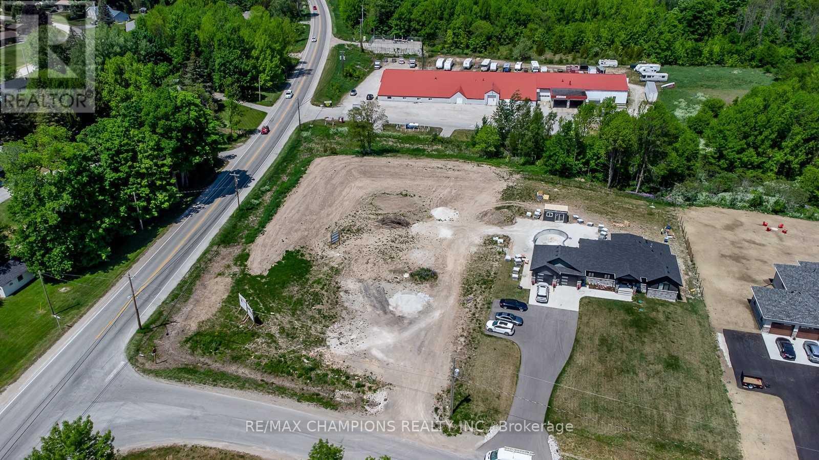 106 Balmy Beach Road, Georgian Bluffs, Ontario  N4K 5N4 - Photo 9 - X12251555