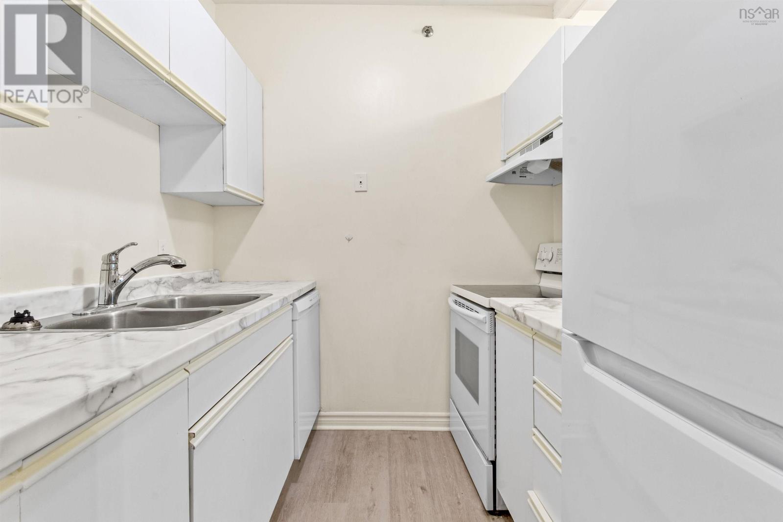 21 1300 Queen Street, Halifax, Nova Scotia  B3J 2H5 - Photo 9 - 202515970