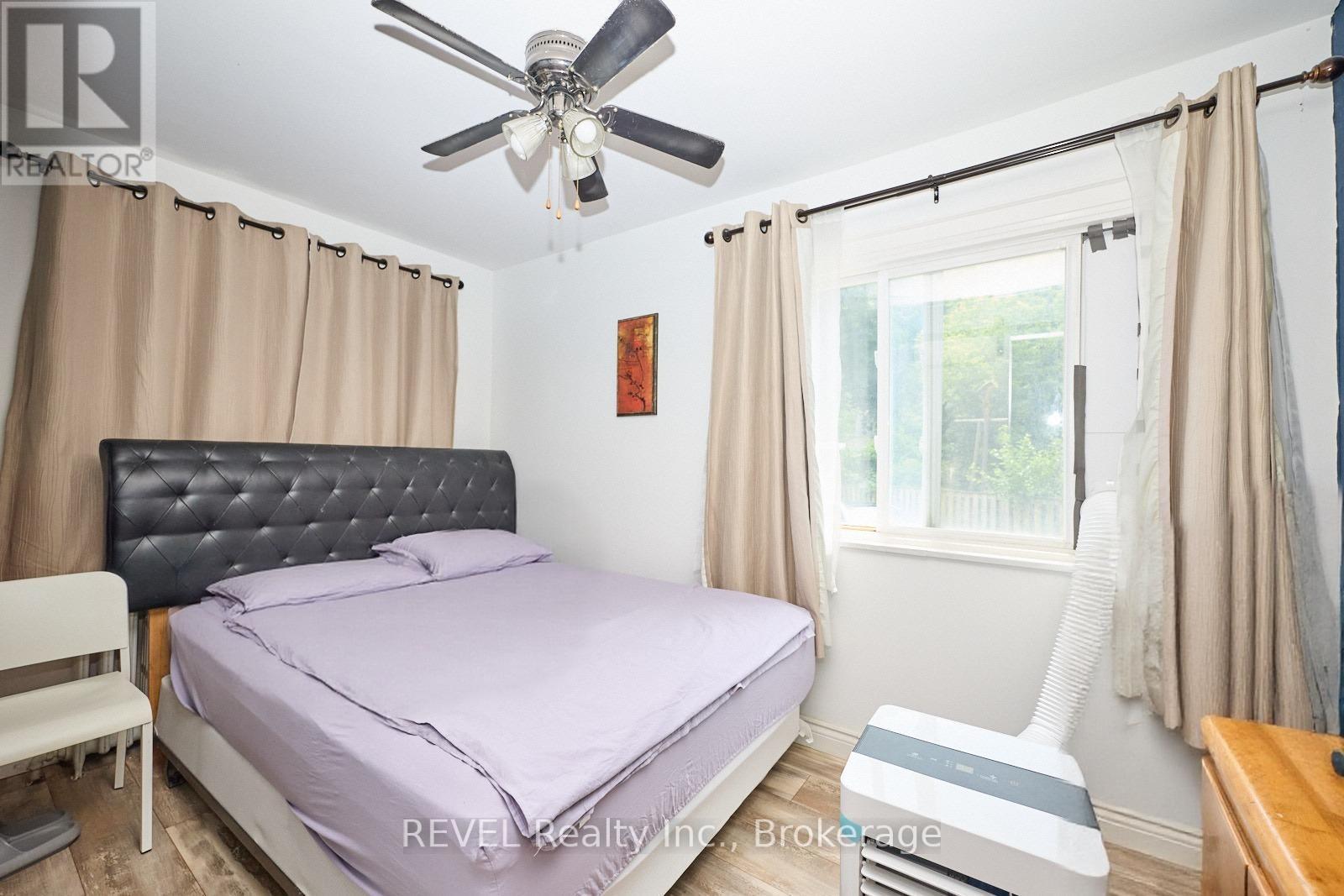 50 Welland Avenue, St. Catharines, Ontario  L2R 2M5 - Photo 14 - X12249446