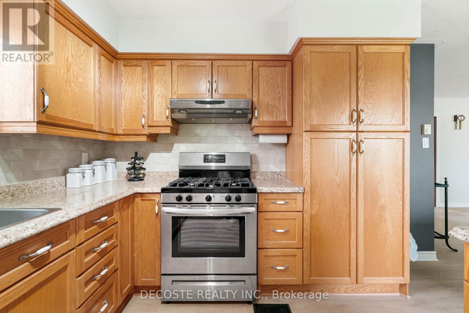 20330 Lochiel Road, North Glengarry, Ontario  K0C 1A0 - Photo 13 - X12251608