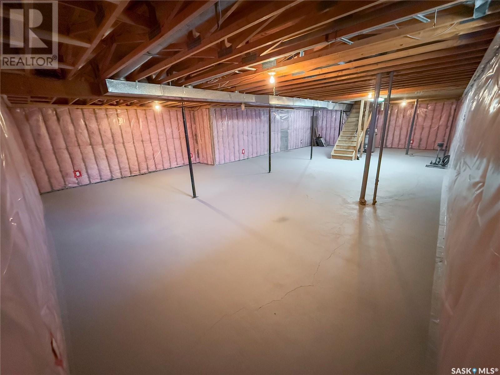 242 Cedar Avenue N, Eastend, Saskatchewan  S0N 1T0 - Photo 31 - SK011039
