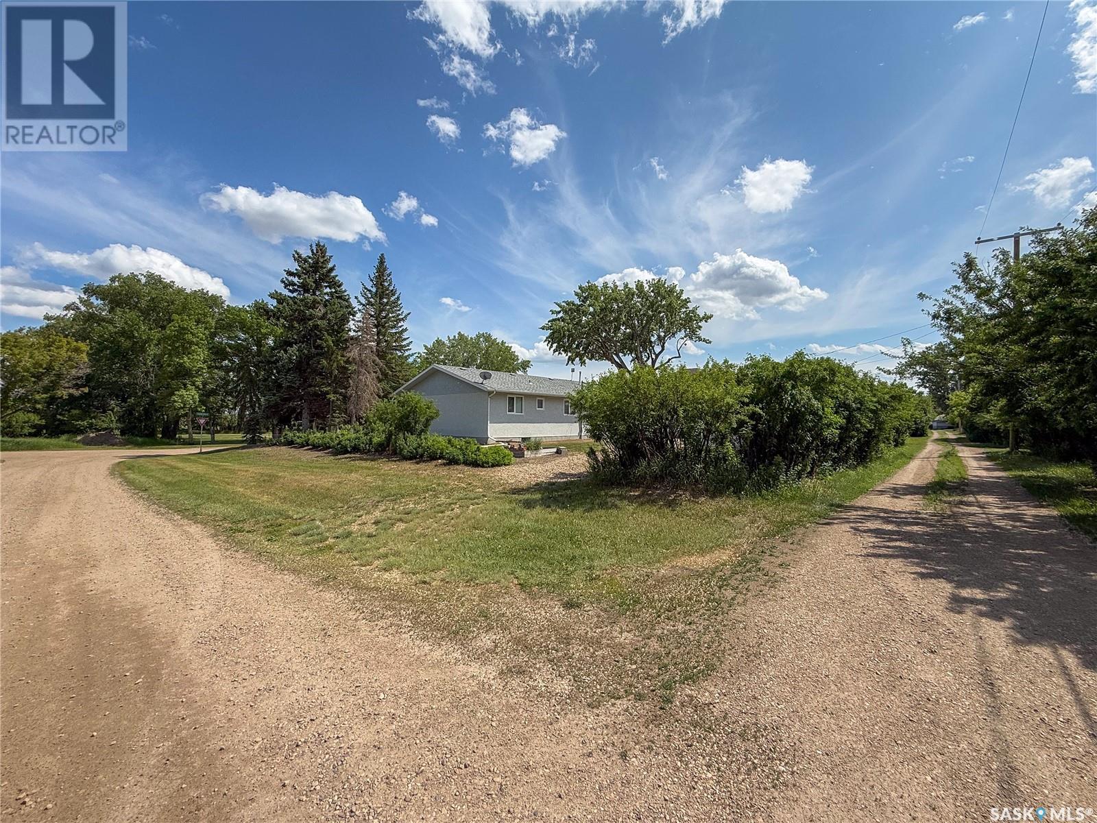 242 Cedar Avenue N, Eastend, Saskatchewan  S0N 1T0 - Photo 44 - SK011039