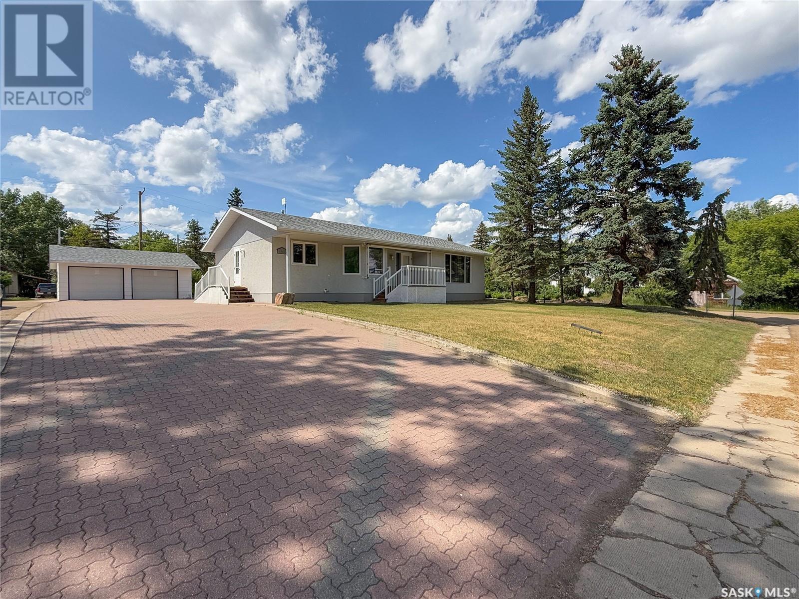 242 Cedar Avenue N, Eastend, Saskatchewan  S0N 1T0 - Photo 45 - SK011039