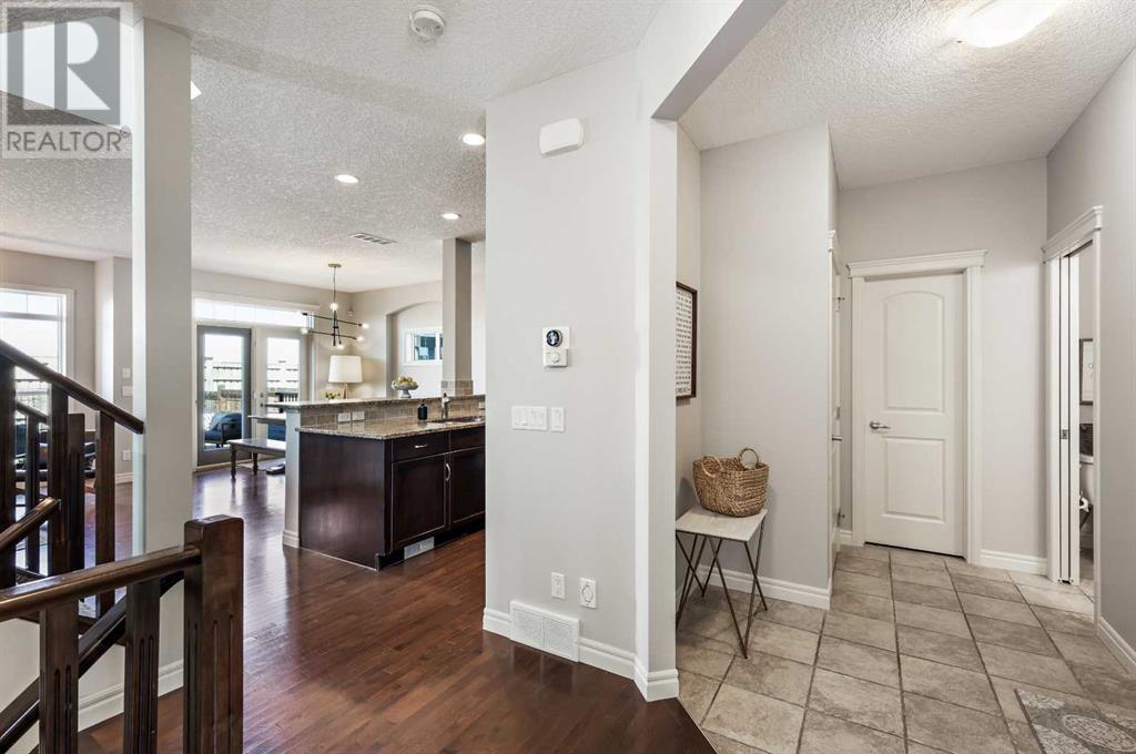 Property at 383 Mahogany Terrace SE image 3