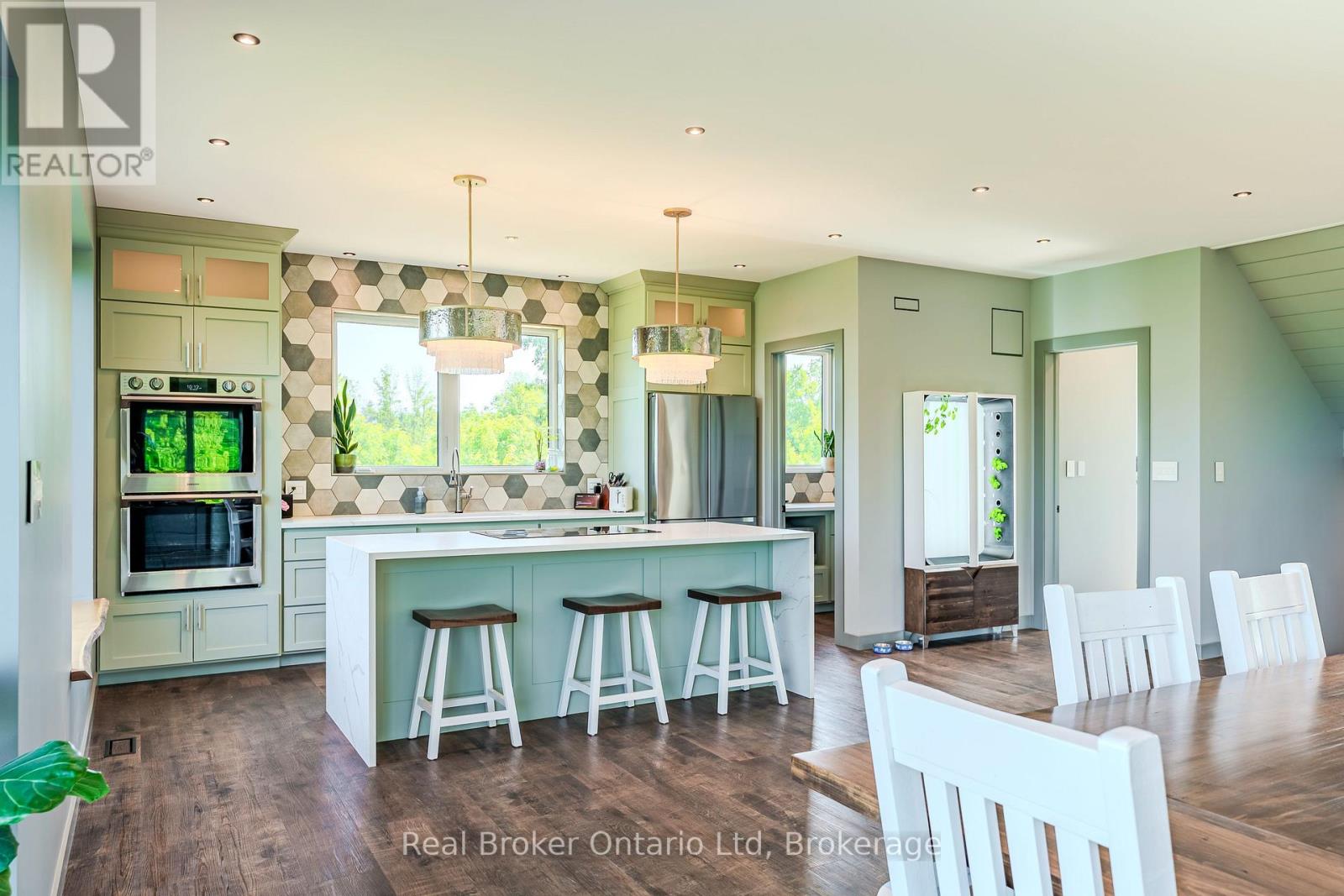 359801 Bayshore Road, Meaford, Ontario  N0H 1B0 - Photo 11 - X12251639