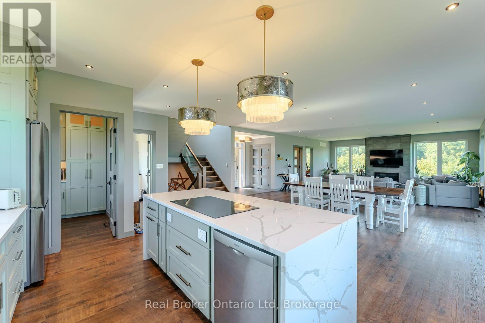 359801 Bayshore Road, Meaford, Ontario  N0H 1B0 - Photo 17 - X12251639
