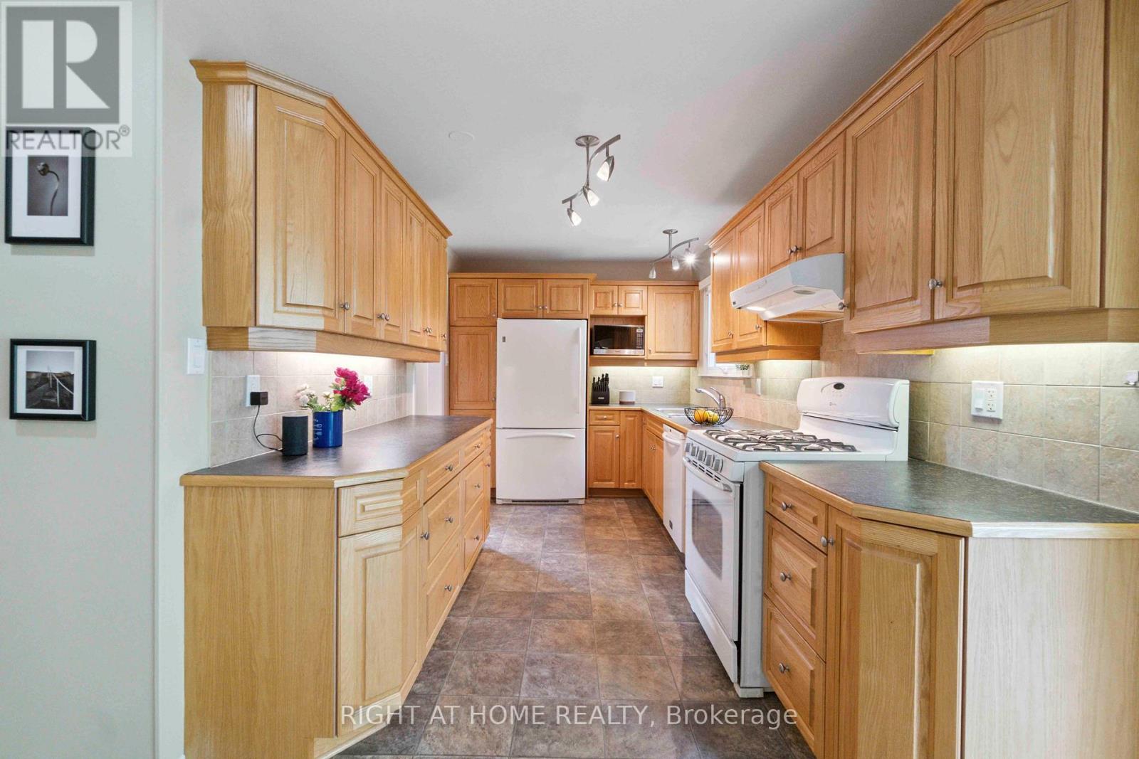 Property at 53B TAUVETTE STREET image 4