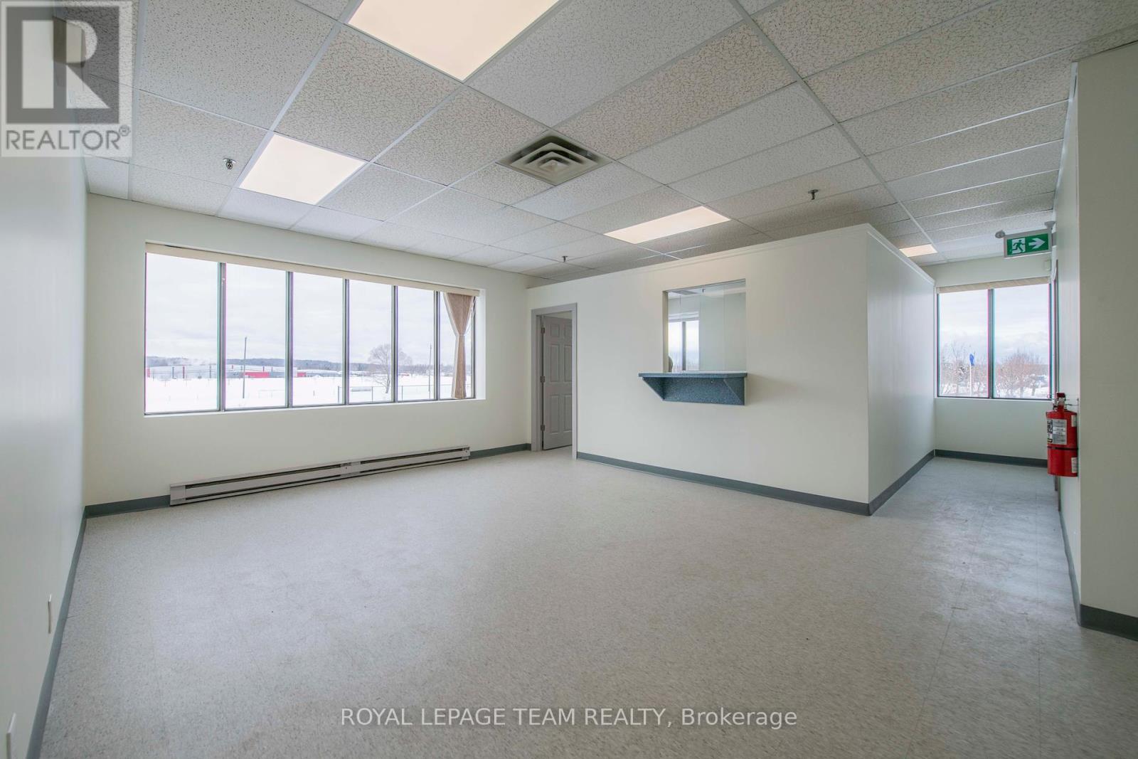 5499 Canotek Road, Ottawa, Ontario  K1J 9J5 - Photo 19 - X12251619