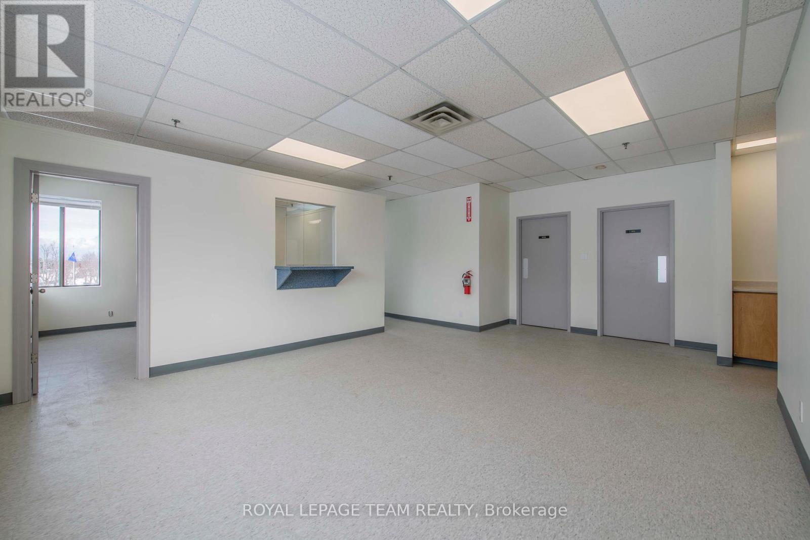 5499 Canotek Road, Ottawa, Ontario  K1J 9J5 - Photo 20 - X12251619