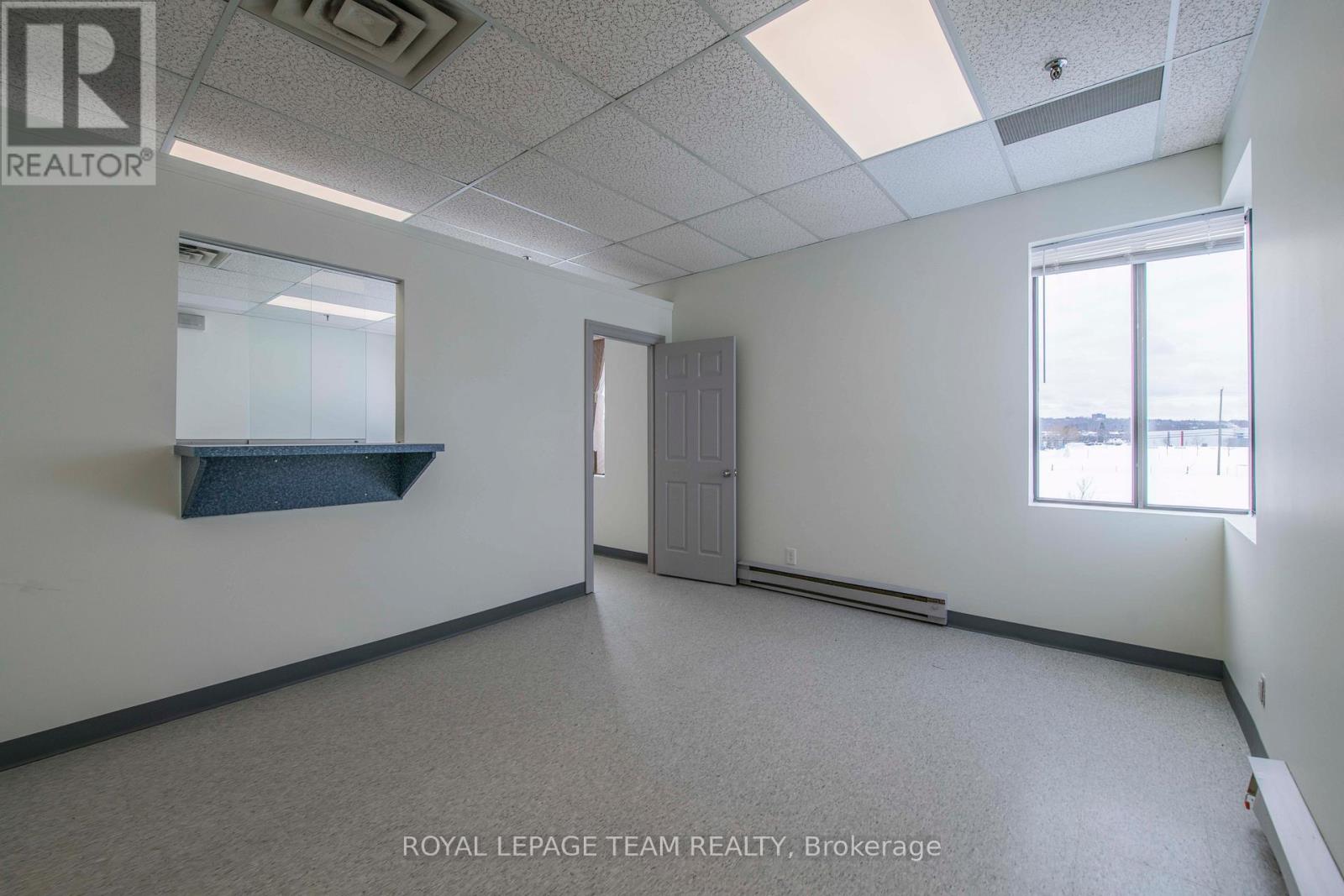 5499 Canotek Road, Ottawa, Ontario  K1J 9J5 - Photo 21 - X12251619