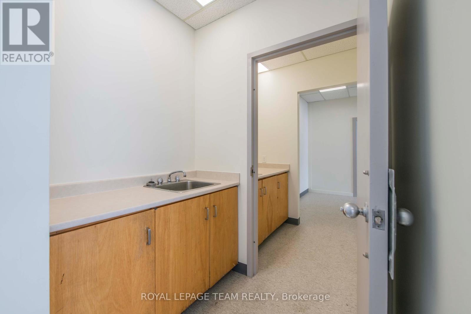 5499 Canotek Road, Ottawa, Ontario  K1J 9J5 - Photo 22 - X12251619