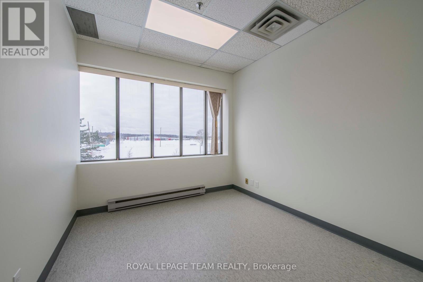 5499 Canotek Road, Ottawa, Ontario  K1J 9J5 - Photo 23 - X12251619