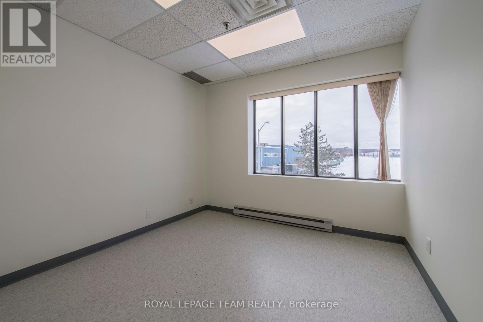 5499 Canotek Road, Ottawa, Ontario  K1J 9J5 - Photo 25 - X12251619