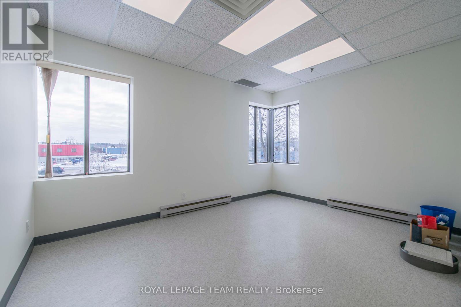 5499 Canotek Road, Ottawa, Ontario  K1J 9J5 - Photo 26 - X12251619