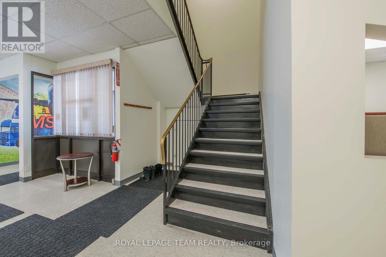 5499 Canotek Road, Ottawa, Ontario  K1J 9J5 - Photo 30 - X12251619