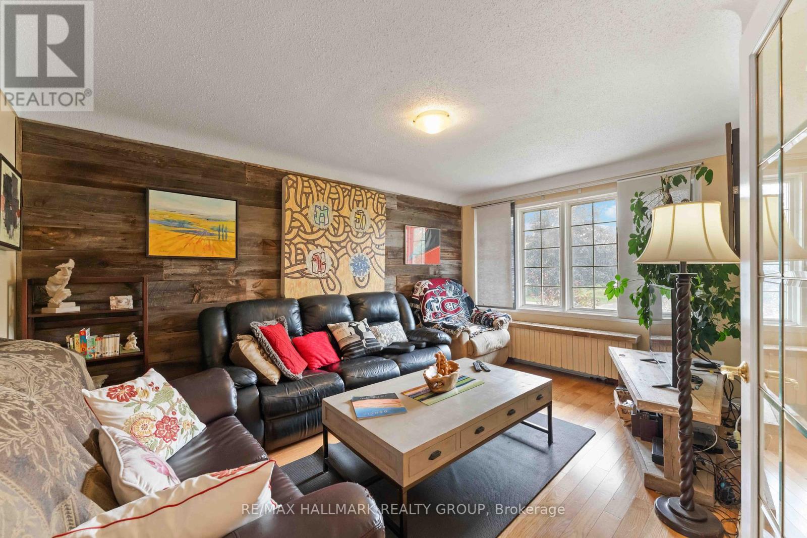 431 Blake Boulevard, Ottawa, Ontario  K1K 1A9 - Photo 7 - X12251623