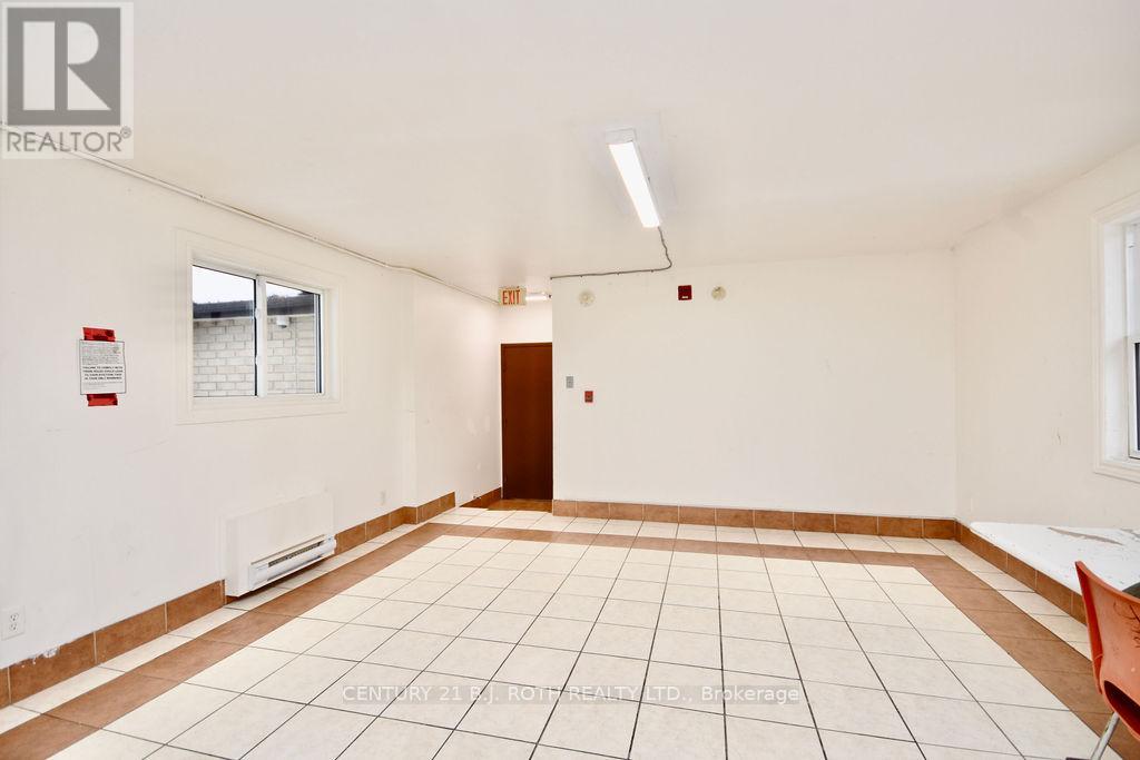 24 North Street N, Barrie (Wellington), Ontario  L4M 2R9 - Photo 14 - S12251628