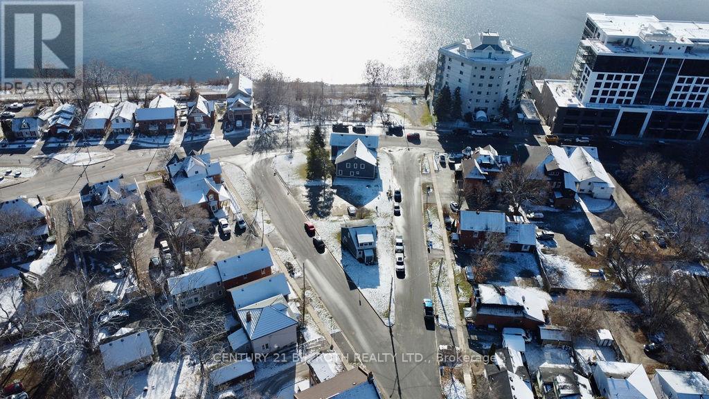 194 Dunlop Street E, Barrie (Lakeshore), Ontario  L4M 1B4 - Photo 3 - S12251647