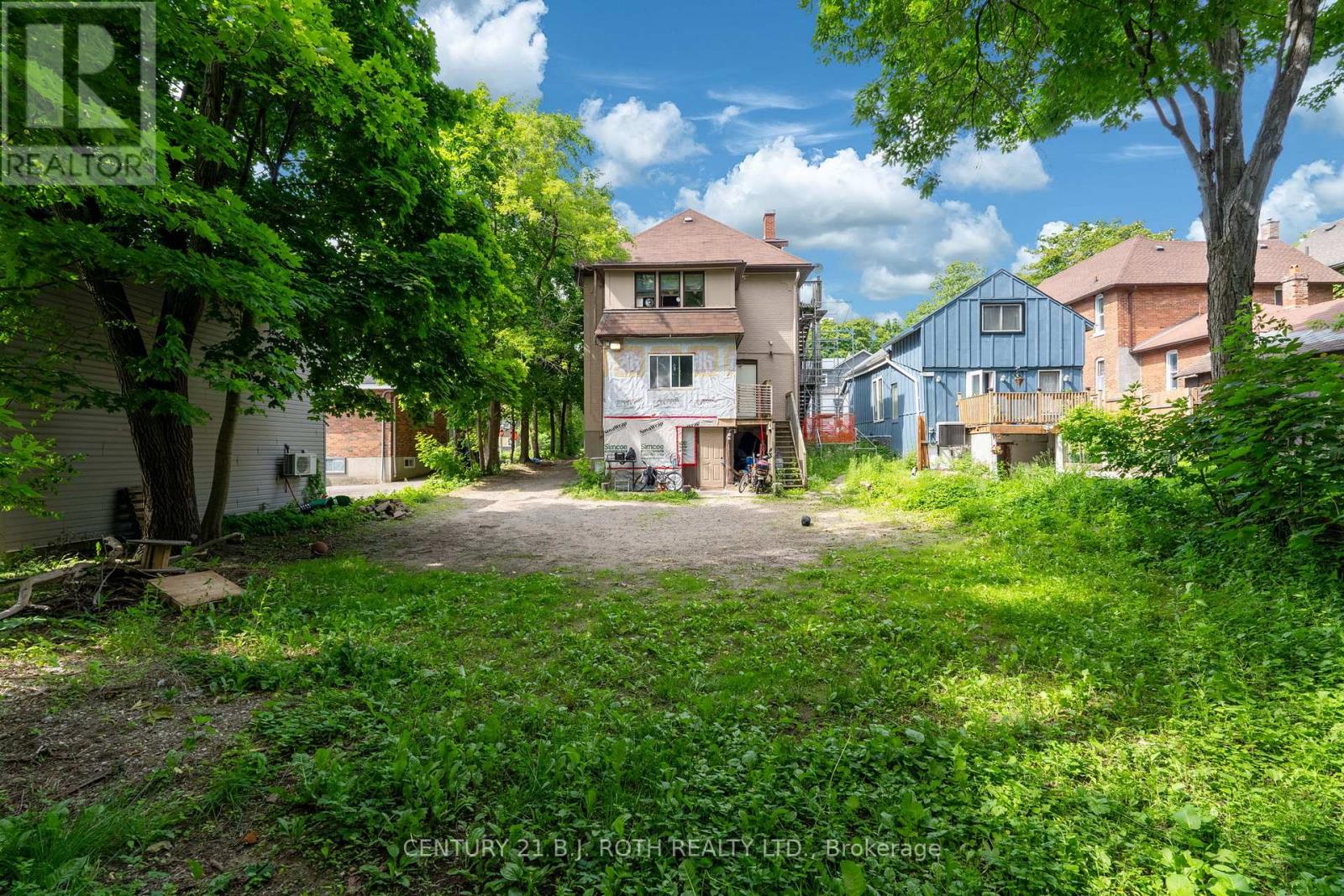 63 Mcdonald Street, Barrie (City Centre), Ontario  L4M 1P4 - Photo 4 - S12251663