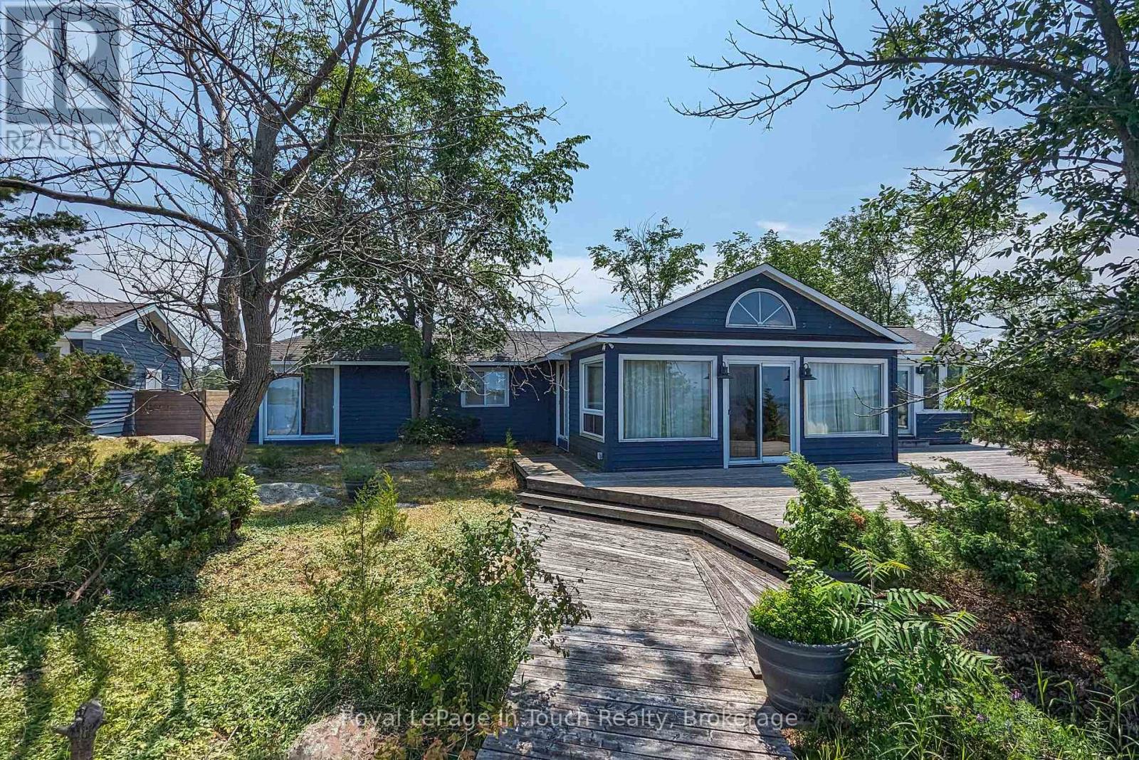 2 Island 130, Georgian Bay, Ontario  L0K 1S0 - Photo 2 - X12012905