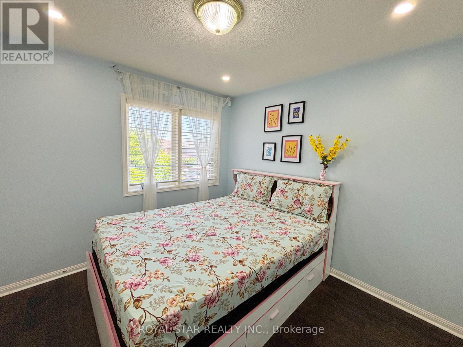 10 Narrow Valley Crescent, Brampton (Sandringham-Wellington), Ontario  L6R 2M6 - Photo 22 - W12251634