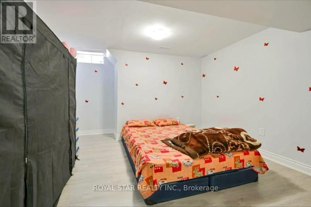 10 Narrow Valley Crescent, Brampton (Sandringham-Wellington), Ontario  L6R 2M6 - Photo 26 - W12251634
