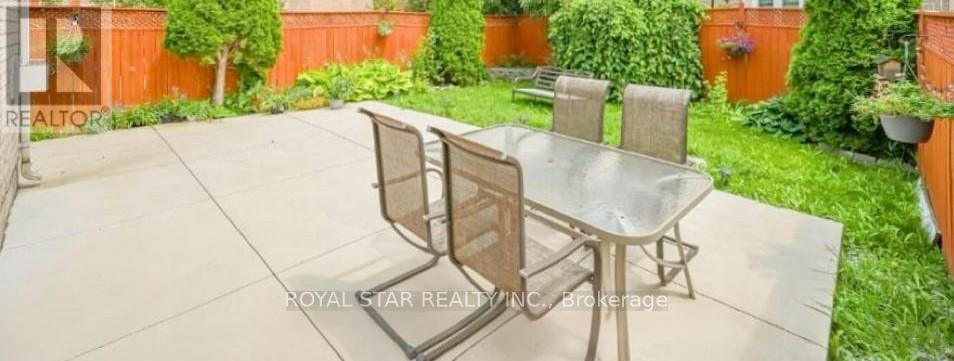 10 Narrow Valley Crescent, Brampton (Sandringham-Wellington), Ontario  L6R 2M6 - Photo 27 - W12251634