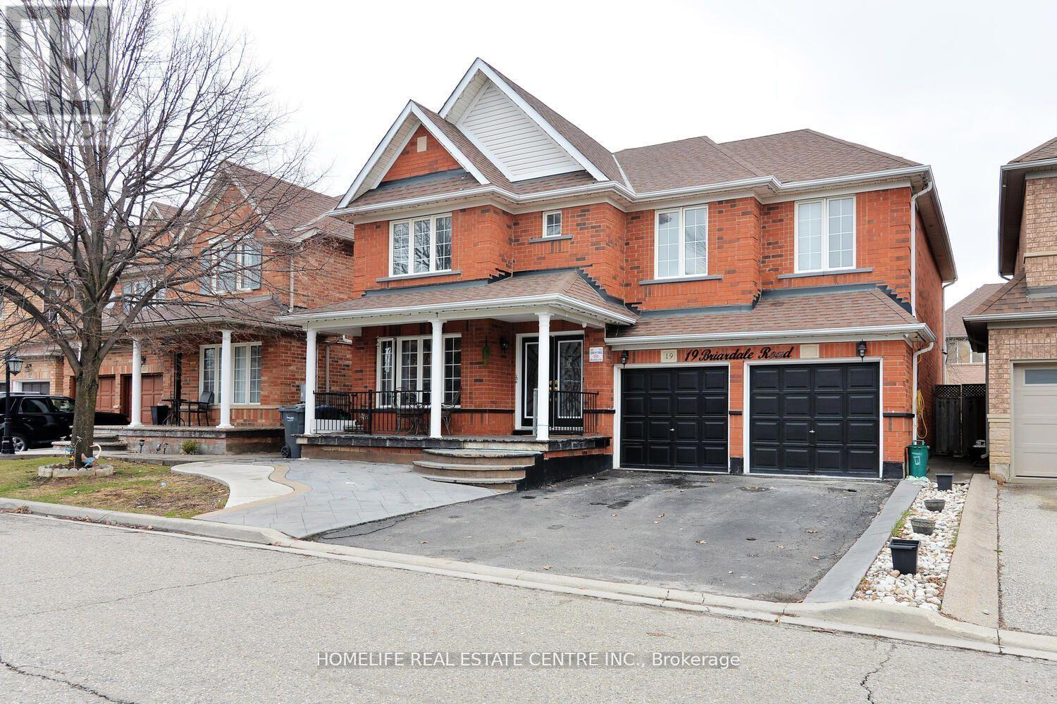 19 Briardale Road, Brampton (Fletcher's Meadow), Ontario  L7A 1S4 - Photo 1 - W12251654