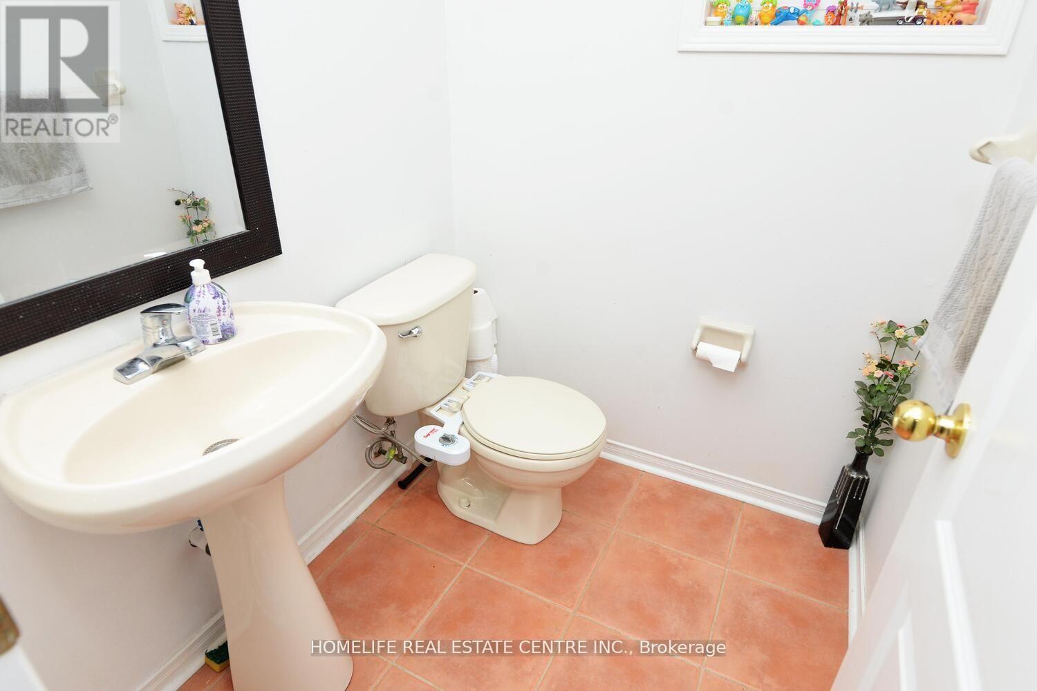 19 Briardale Road, Brampton (Fletcher's Meadow), Ontario  L7A 1S4 - Photo 19 - W12251654