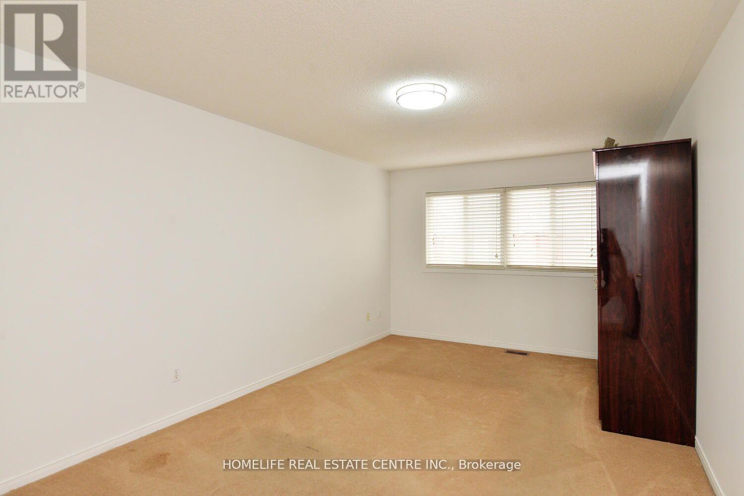 19 Briardale Road, Brampton (Fletcher's Meadow), Ontario  L7A 1S4 - Photo 21 - W12251654