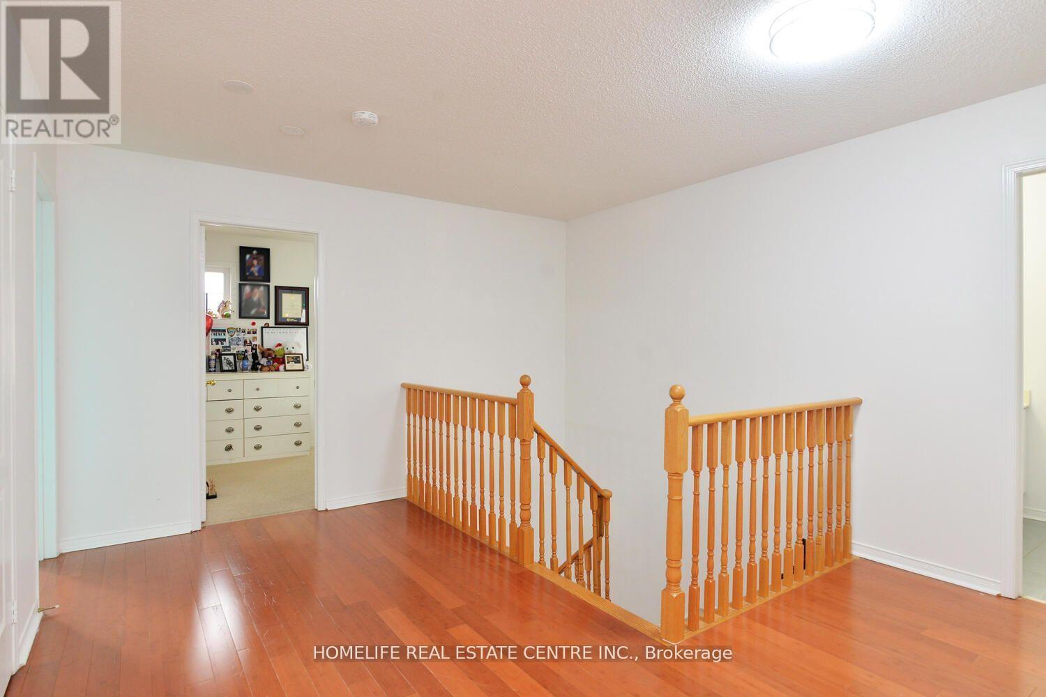 19 Briardale Road, Brampton (Fletcher's Meadow), Ontario  L7A 1S4 - Photo 22 - W12251654