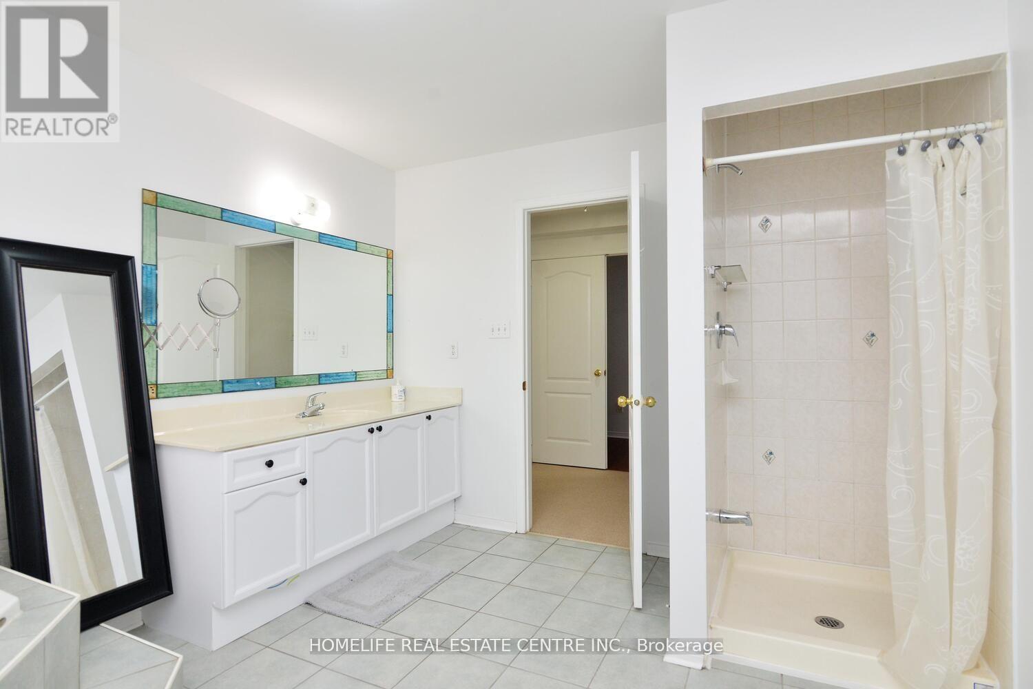 19 Briardale Road, Brampton (Fletcher's Meadow), Ontario  L7A 1S4 - Photo 32 - W12251654