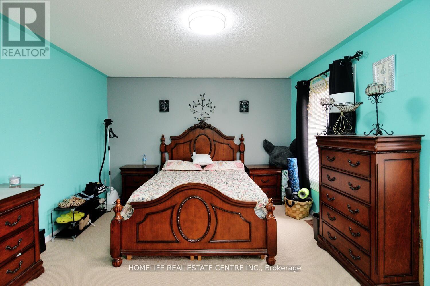 19 Briardale Road, Brampton (Fletcher's Meadow), Ontario  L7A 1S4 - Photo 33 - W12251654
