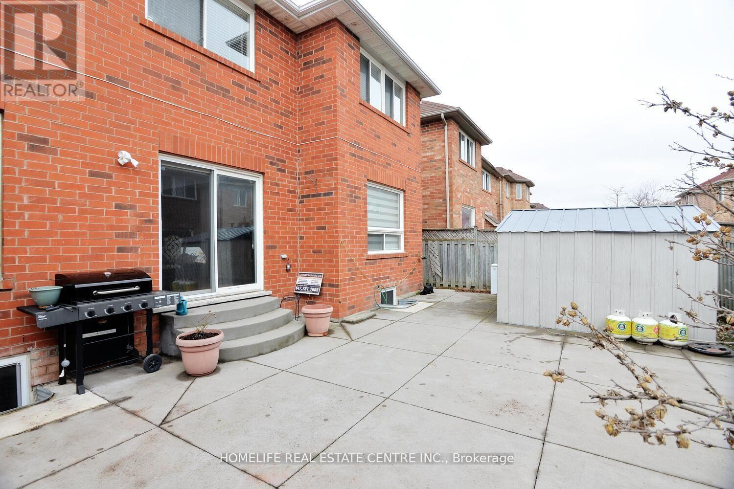 19 Briardale Road, Brampton (Fletcher's Meadow), Ontario  L7A 1S4 - Photo 48 - W12251654