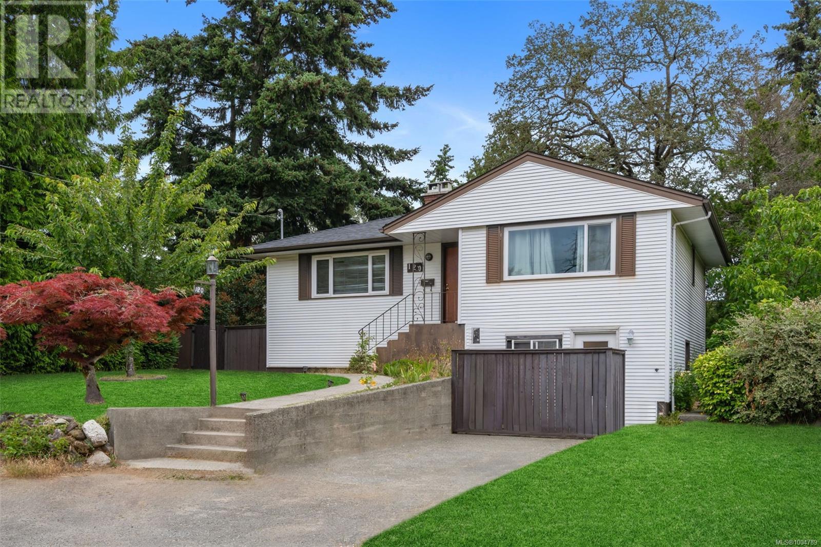 Property at 120 Kamloops Ave image 1