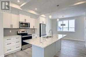Property at 71 Lambeau Lane SE image 5