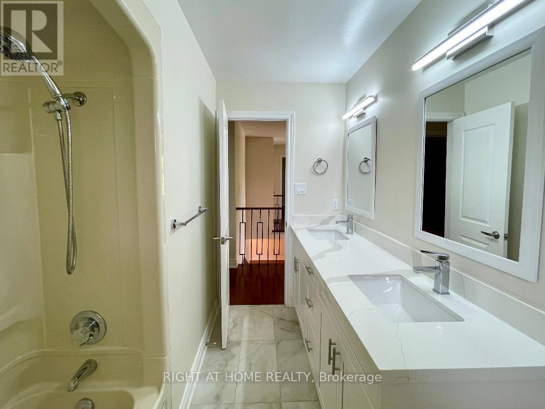 3668 Belvedere Crescent, Mississauga, Ontario  L5L 3B4 - Photo 31 - W12236805